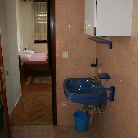 Studio Nemira 2828b Gornji Dolac